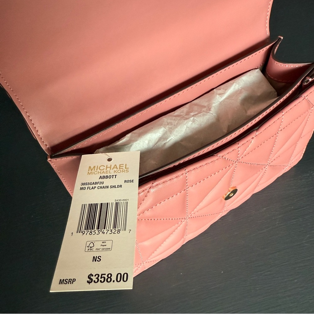 NWT - Michael Kors Blush Quilted Shoulder Bag with Gold Chain - Picture 8 of 8